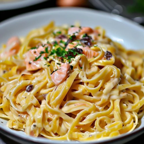 15-Minute Creamy Salmon Linguine